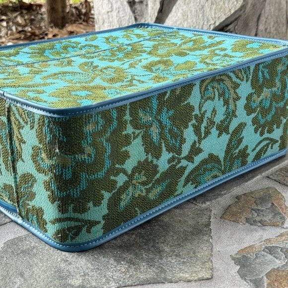 VINTAGE AVON Retro Sales Rep Blue Floral Green Tapestry Mini Suitcase 70s - Picture 5 of 10